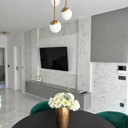 דירה Adrian I Mia *